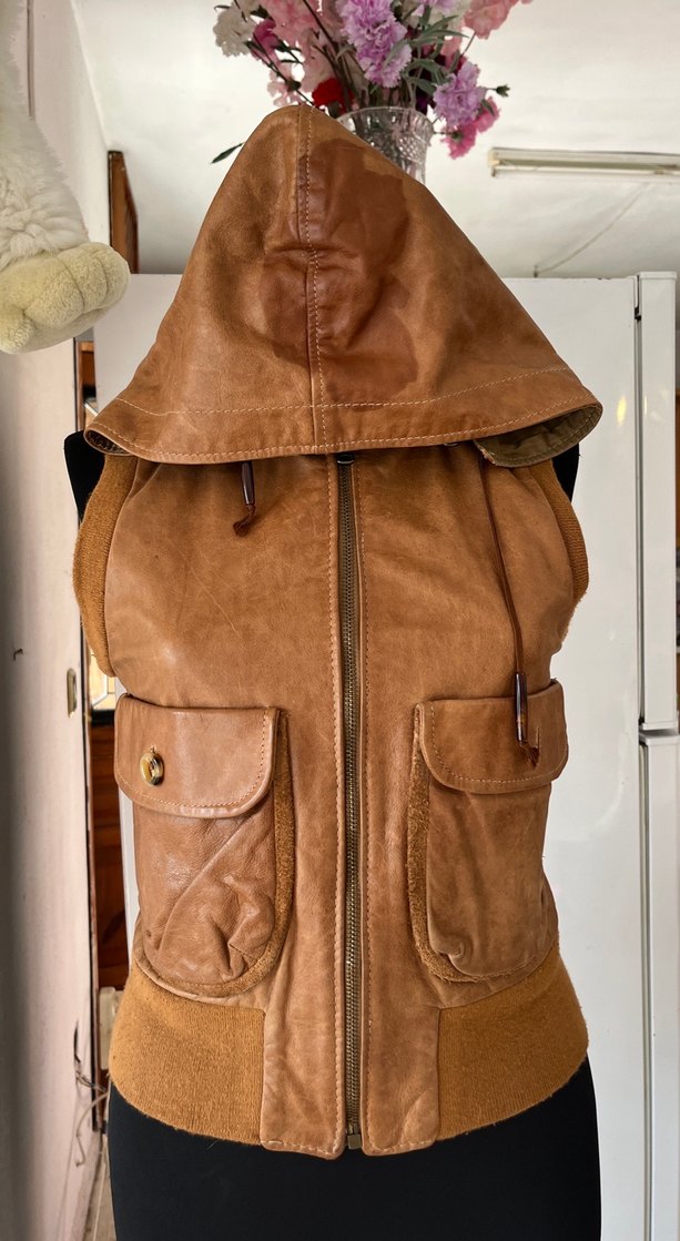 Deri Kemerli Kolsuz Midi Ceket - Görsel 2