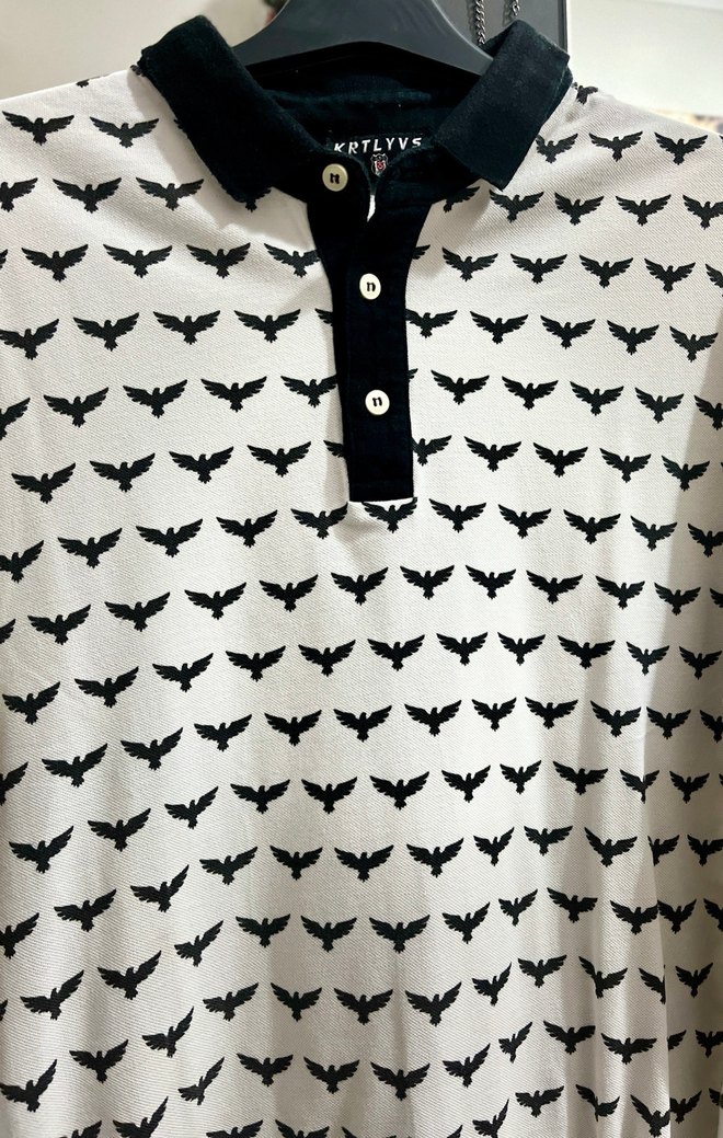 Beşiktaş resmi forması ve Kartal baskılı kısa kollu tişört - Görsel 2