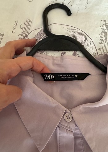 Mor, uzun kollu, düğmeli, gevşek kesim gömlek - Görsel 3