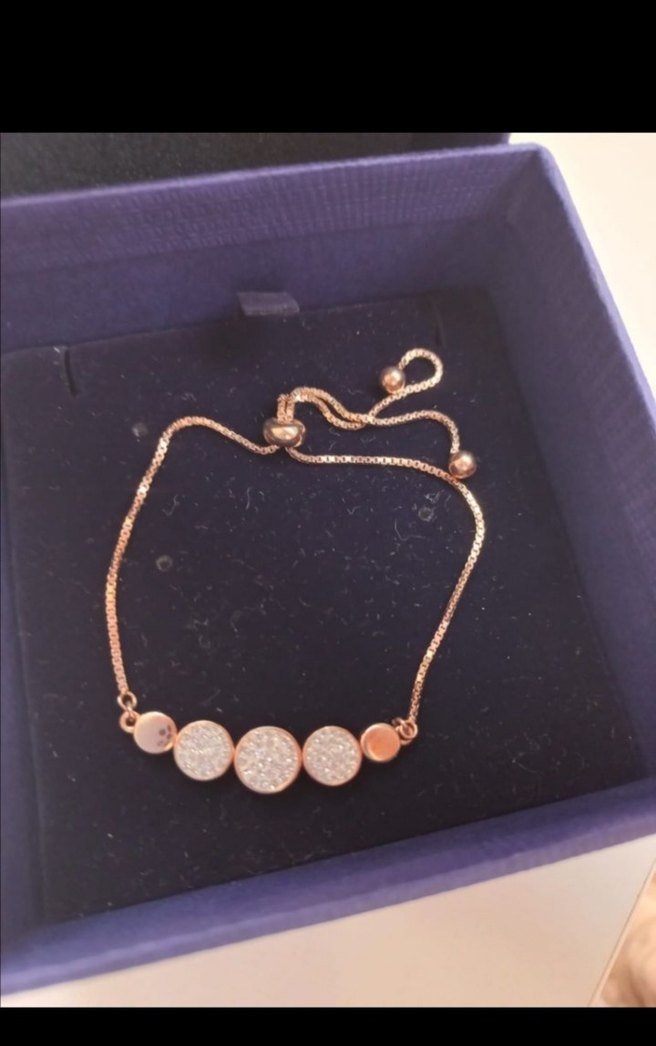 Swarovski 925 ayar Altın Renkli Taşlı Bileklik - Görsel 5