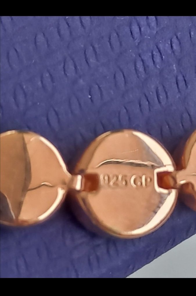 Swarovski 925 ayar Altın Renkli Taşlı Bileklik - Görsel 4