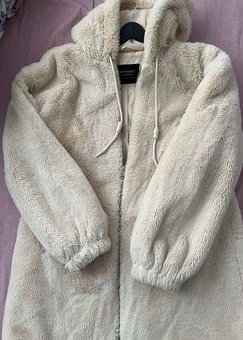 Bej Peluş Kapüşonlu kürklü kaban - Görsel 6