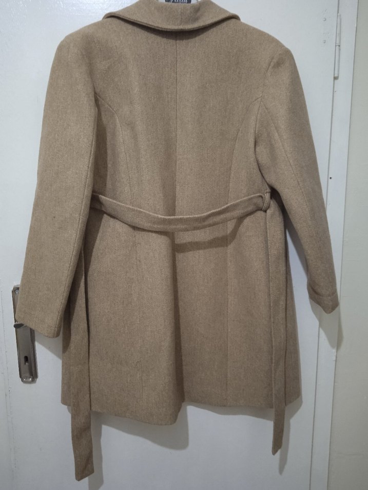 Bej Düğmeli Midi Kadın Kaban - Görsel 2