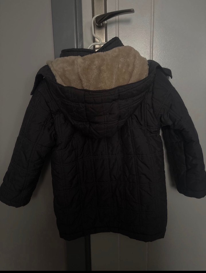 Erkek Çocuk Gri Kürklü Kaban - Görsel 3