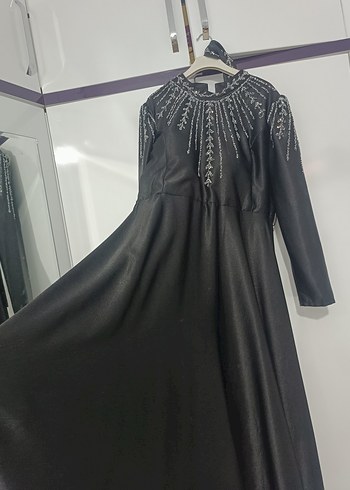 Uzun Siyah Gotik Nakışlı Abiye Elbise - Görsel 2