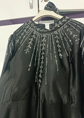 Uzun Siyah Gotik Nakışlı Abiye Elbise - Görsel 3