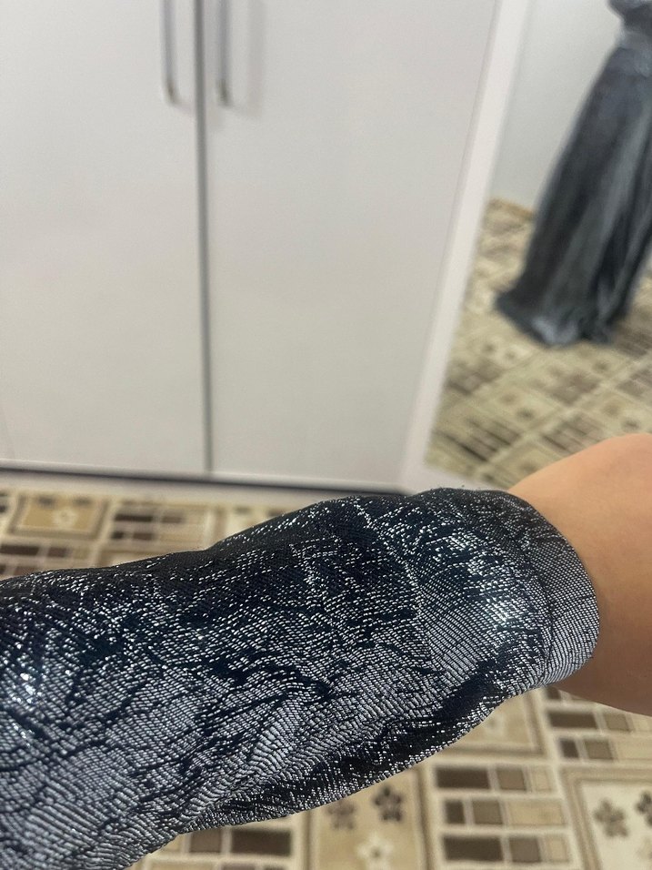 Gri Yılan Desenli Uzun Abiye Elbise - Görsel 2