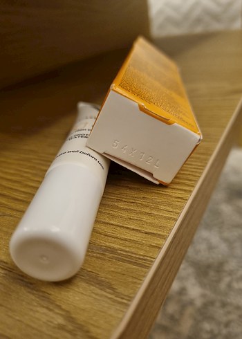 Vichy Capital Soleil SPF 50 Güneş Koruyucu 15ml - Görsel 3