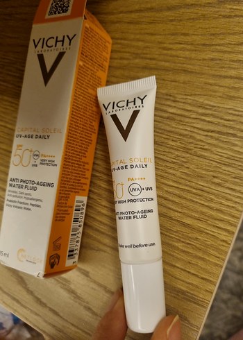 Vichy Capital Soleil SPF 50 Güneş Koruyucu 15ml - Görsel 2