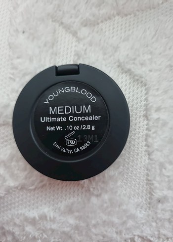 youngblood medıum ultimate concealer - Görsel 2