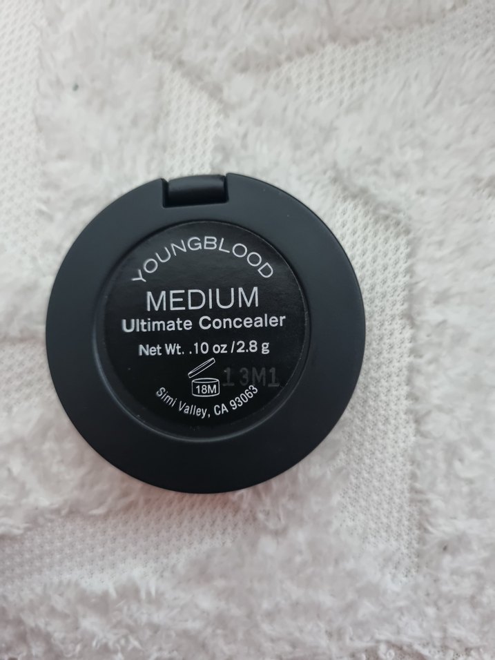 youngblood medıum ultimate concealer - Görsel 2