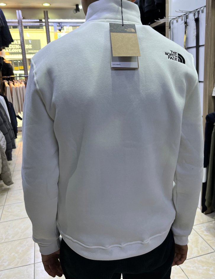 The North Face Beyaz Yarım Fermuarlı Sweatshirt - Görsel 4