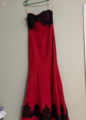 Drapeli Straplez Kırmızı Gotik Abiye Elbise - Görsel 2