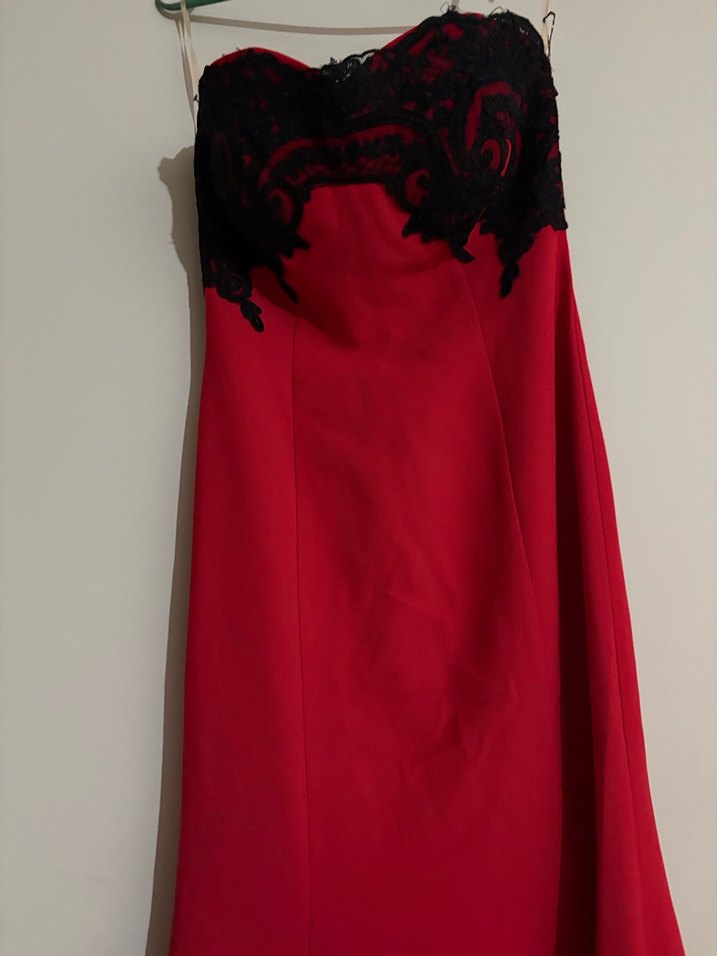Drapeli Straplez Kırmızı Gotik Abiye Elbise - Görsel 3