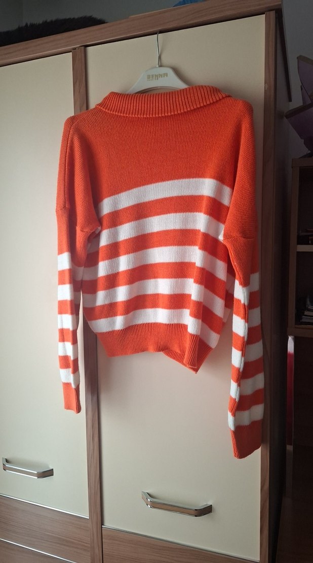 Çizgili Kırmızı Örgü Kadın Kazak - Görsel 2