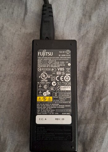 Fujitsu Orijinal Laptop Adaptörü 65W (20V 3.25A) - Görsel 2