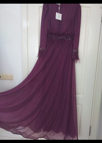 Mor Uzun Kollu Tüy Detaylı Abiye Elbise - Görsel 2