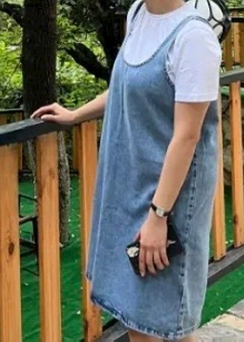 Mavi Batik Desenli Midi Denim Elbise - Görsel 3