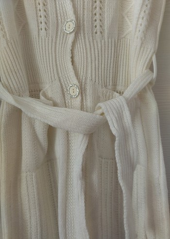 Uzun Beyaz Örgü Hırka Kadın - Görsel 2