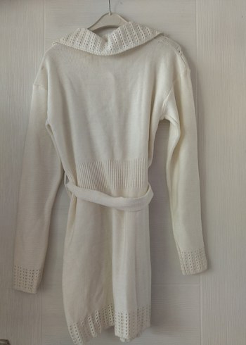 Uzun Beyaz Örgü Hırka Kadın - Görsel 4