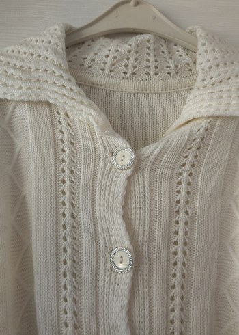 Uzun Beyaz Örgü Hırka Kadın - Görsel 3