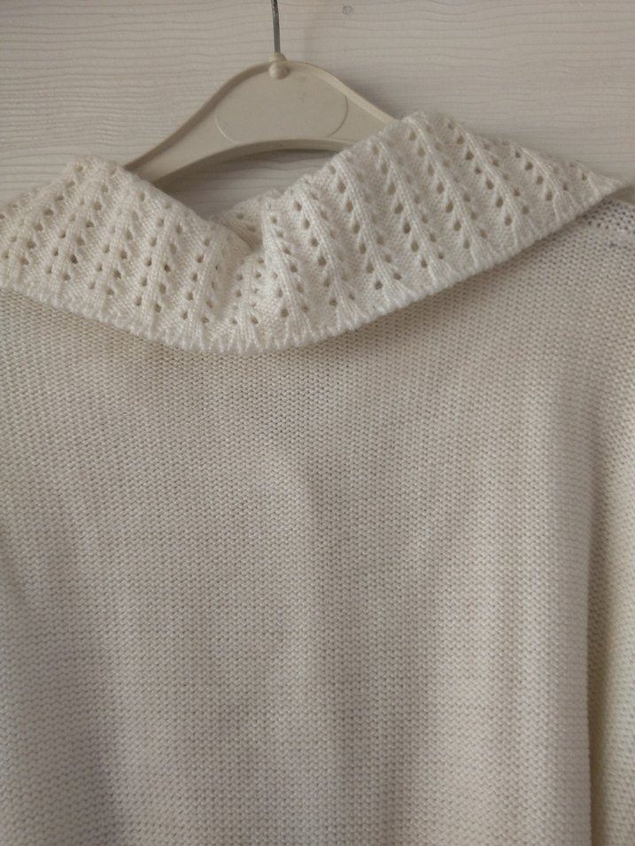 Uzun Beyaz Örgü Hırka Kadın - Görsel 5