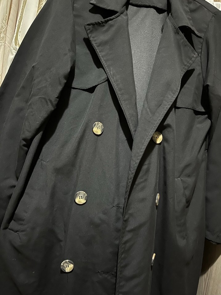 Siyah Düğmeli Uzun Kadın Trençkot - Görsel 3