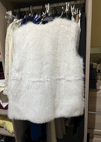 Beyaz Kürklü Midi Kadın Yelek - Görsel 3