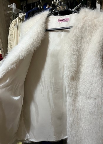 Beyaz Kürklü Midi Kadın Yelek - Görsel 2