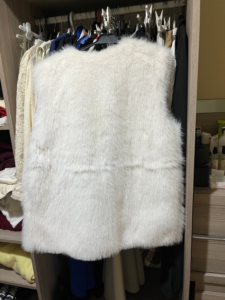 Beyaz Kürklü Midi Kadın Yelek - Görsel 3