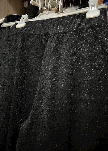 Siyah Parlak Kadın Uzun Kumaş Pantolon - Görsel 2