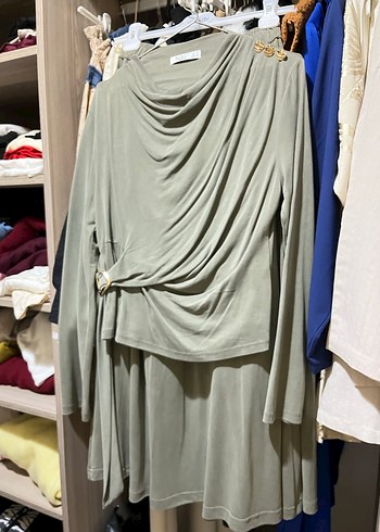 Mint yeşili şık etekli takım - Görsel 2