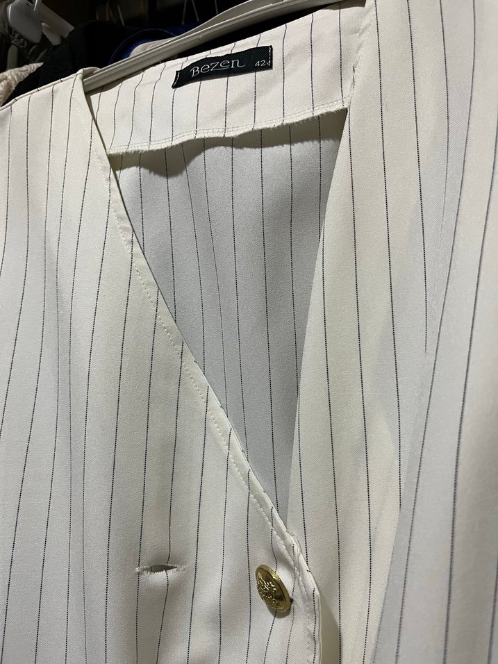 Çizgili Beyaz Kemerli Kadın Yelek - Görsel 4