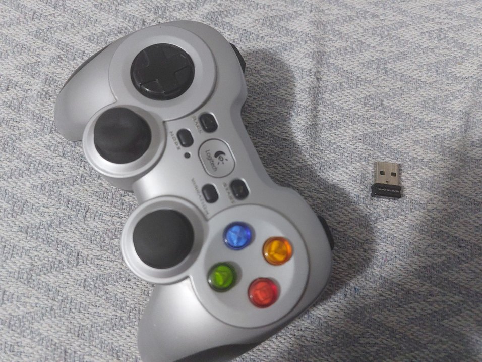 LOGITECH F710 KABLOSUZ GAMEPAD  ORJİNAL | TİTREŞİMLİ USB ALICILI - Görsel 5