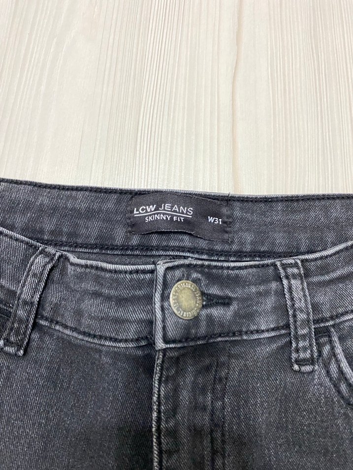 Erkek Siyah LCW Diz Üstü Şort - Görsel 2