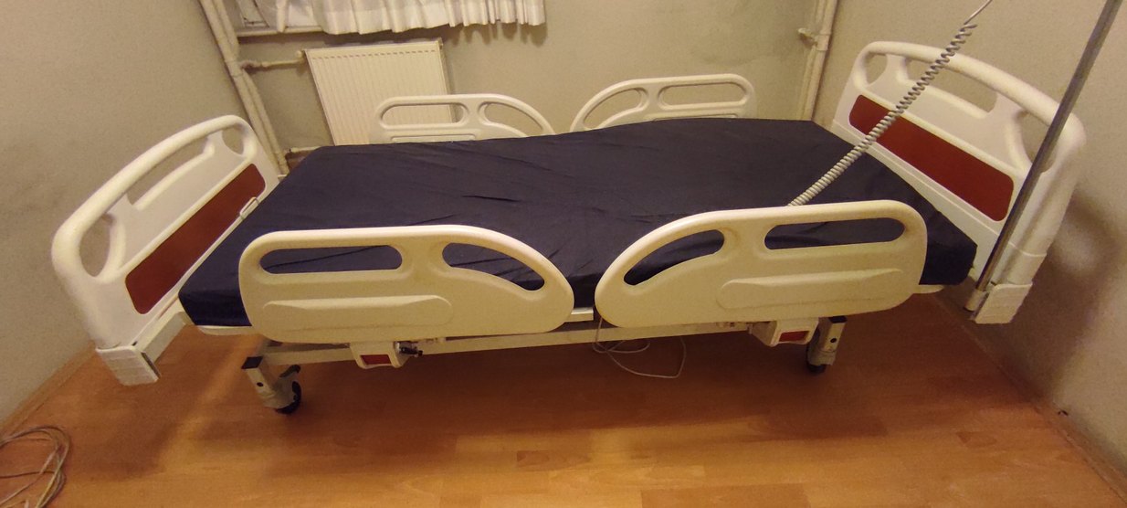 Dört motorlu elektrikli hasta yatağı - Görsel 5