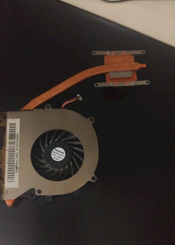 Siyah Laptop Soğutucu Fan ve Isı Borusu - Görsel 3