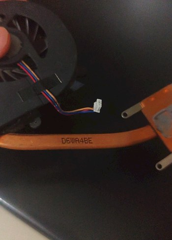 Siyah Laptop Soğutucu Fan ve Isı Borusu - Görsel 4