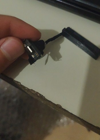 Siyah Laptop Sabit Disk Bağlantı Kablosu - Görsel 3