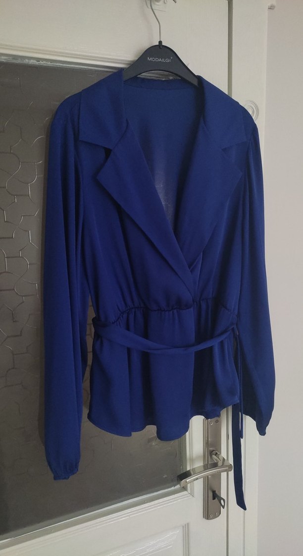 Kuşaklı saten parlement Ceket - Görsel 2