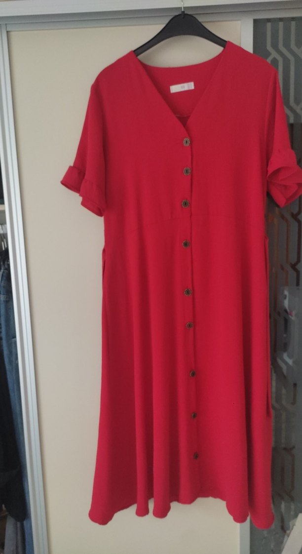 Kırmızı Midi Düğmeli V Yaka Kadın Elbise - Görsel 2