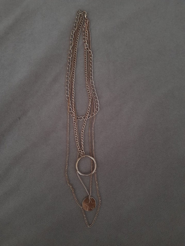 Uzun Zincir Detaylı Altın Renk Kolye - Görsel 2