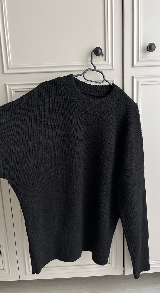 Siyah Örgü Yün Kadın Kazak - Görsel 2