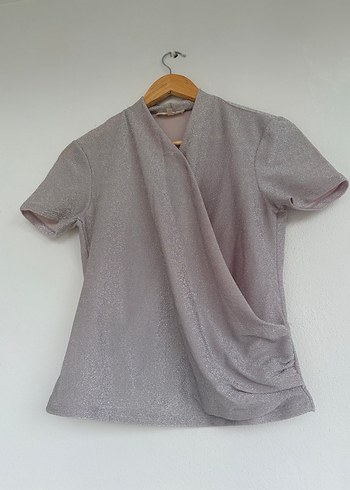 Simli Kısa Kollu V Yaka Bluz - Görsel 2