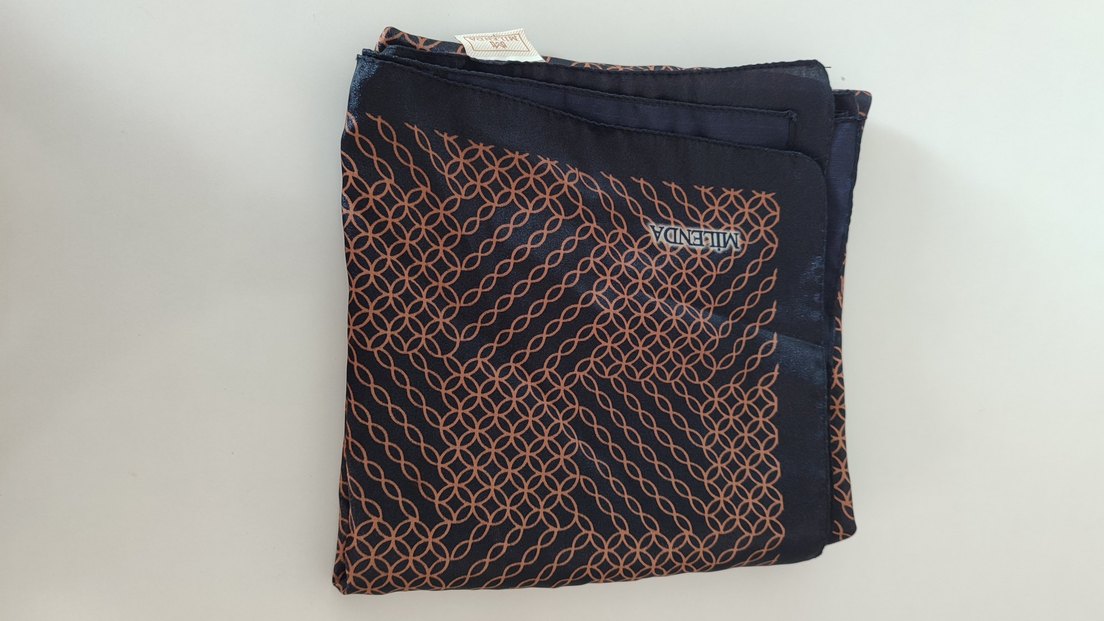 Kahverengi Desenli Kadın Eşarp - Görsel 2