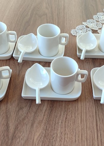 Beyaz Seramik Kahve Fincanı Seti - Görsel 2