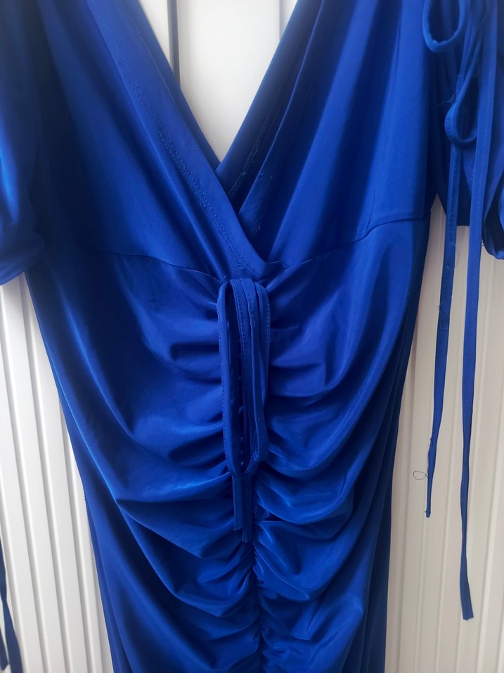 Mavi Drapeli V Yaka Midi Elbise - Görsel 4