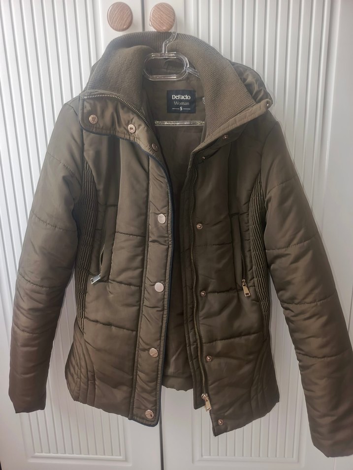 Düğmeli Kadın haki Midi Kışlık mont - Görsel 2