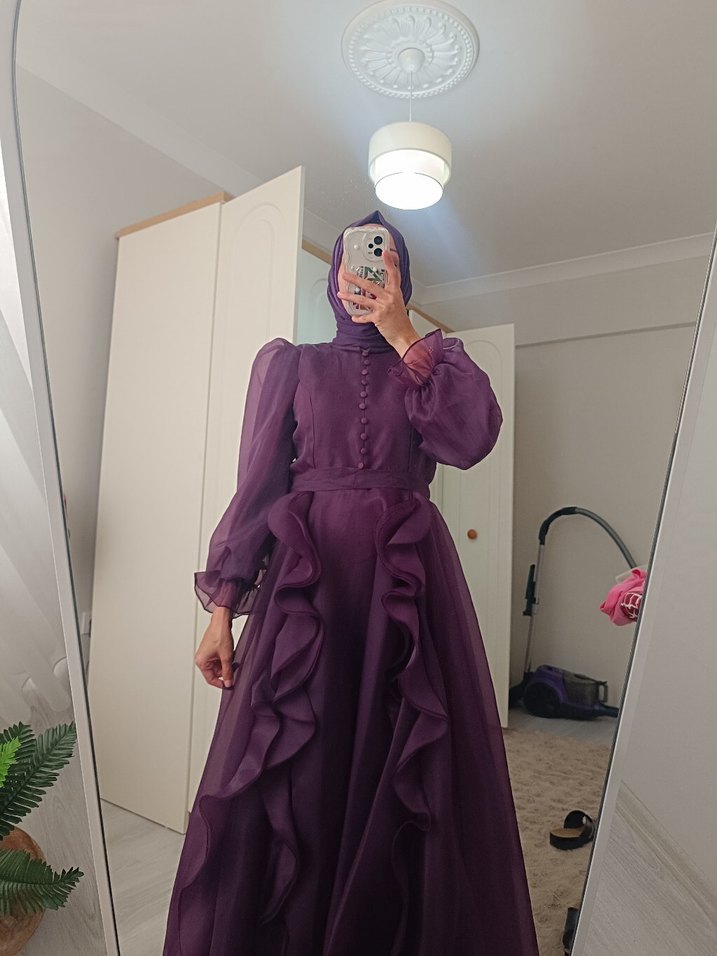 Uzun Mor Fırfırlı  Abiye Elbise - Görsel 3