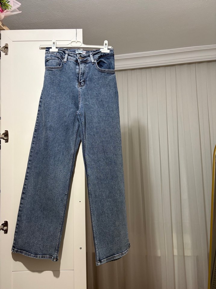 Kadın Mavi Kemerli Normal Kesim Denim Pantolon - Görsel 2